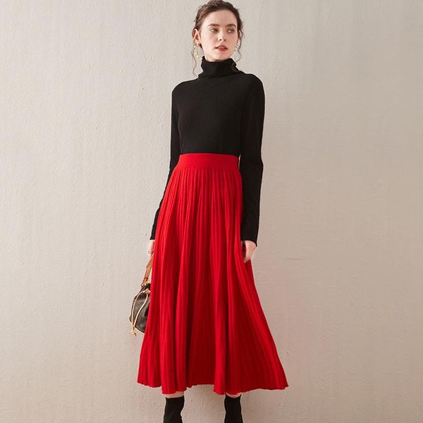 autumn/winter hepburn style vintage black mercerized pure wool knit skirt with a high-waisted versatile pleated skirts
autumn/winter hepburn style vintage black mercerized pure wool knit skirt with a high-waisted versatile pleated skirts