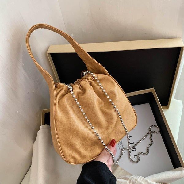 trendy beads chain shoulder bag luxury female soft leather pure color handbag 2021 summer messenger bags
trendy beads chain shoulder bag luxury female soft leather pure color handbag 2021 summer messenger bags