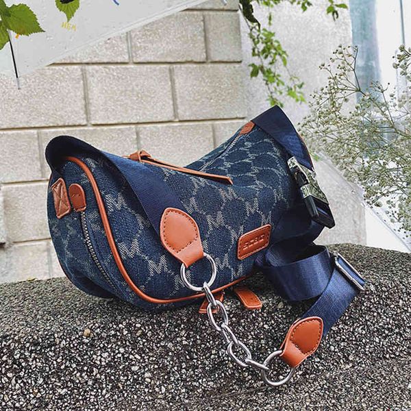 handbag bag female 2021 autumn and winter fashion ins large capacity single shoulder net red foreign air canvas messenger, Black;red
handbag bag female 2021 autumn and winter fashion ins large capacity single shoulder net red foreign air canvas messenger, Black;red