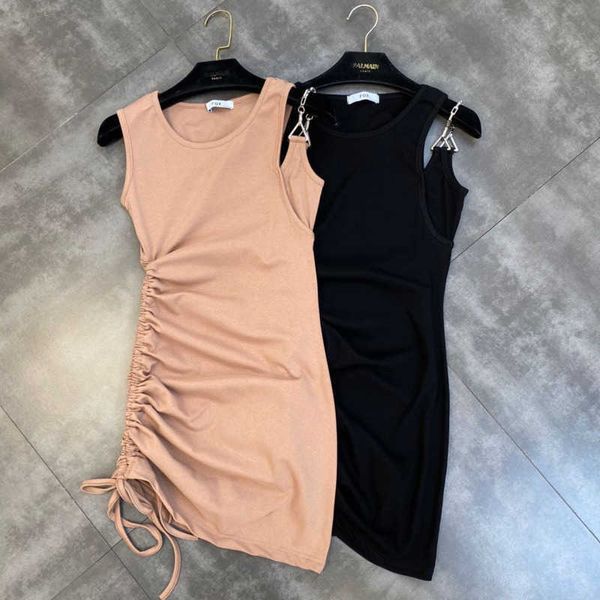 fabpop sleevelss round collar one shoulder metal chain strap high waist side drawstring short mini dress women gb687 210709, Black;gray
fabpop sleevelss round collar one shoulder metal chain strap high waist side drawstring short mini dress women gb687 210709, Black;gray