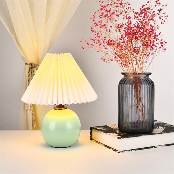 table lamps creative e27 pleated ceramic lamp usb plug-in reading eye protection night light living room bedroom home decoration gift
table lamps creative e27 pleated ceramic lamp usb plug-in reading eye protection night light living room bedroom home decoration gift