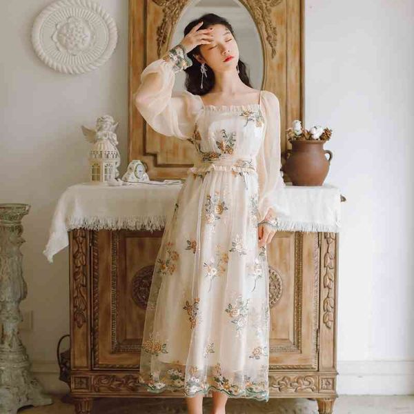 elegant lantern long sleeve square collar mesh women floral embroidery fairy female high waist summer holiday dress 210416, Black;gray
elegant lantern long sleeve square collar mesh women floral embroidery fairy female high waist summer holiday dress 210416, Black;gray