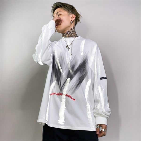 high hip hop graffiti paint reflective printing long sleeve t-shirt street fashion men's lazy style loose tee, White;black
high hip hop graffiti paint reflective printing long sleeve t-shirt street fashion men's lazy style loose tee, White;black
