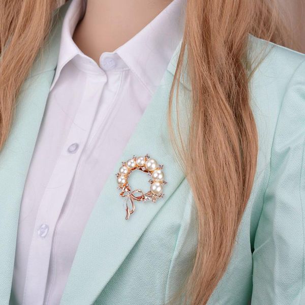 pins, brooches 2021 arrival pearl fashion women pin rhinestone pearls flower pins accessories gifts for brooch, Gray
pins, brooches 2021 arrival pearl fashion women pin rhinestone pearls flower pins accessories gifts for brooch, Gray
