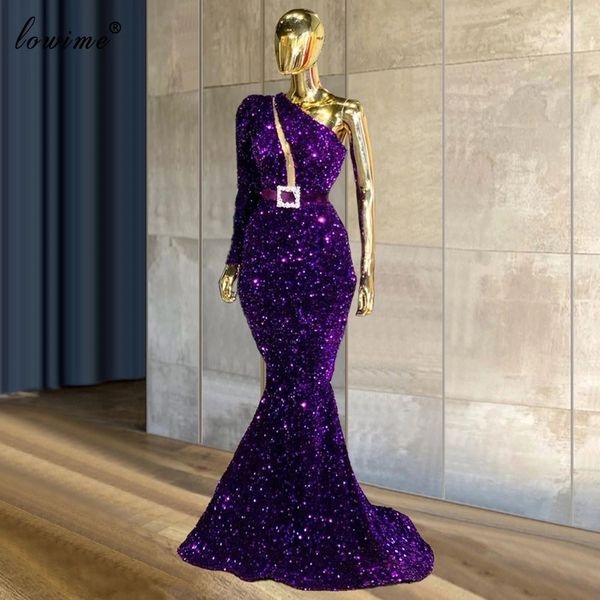 sequined lace mermaid evening dresses plus size one shoulder long sleeve keyhole prom gowns vestido de fiesta, Black;red
sequined lace mermaid evening dresses plus size one shoulder long sleeve keyhole prom gowns vestido de fiesta, Black;red