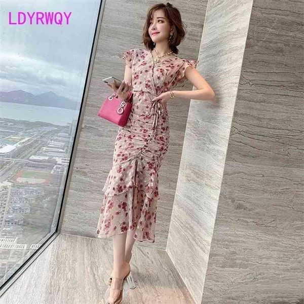 sleeve pleated, slim and light ripe style, split lotus leaf, romantic floral dress, pleated decor office lady sheath 210416, Black;gray
sleeve pleated, slim and light ripe style, split lotus leaf, romantic floral dress, pleated decor office lady sheath 210416, Black;gray