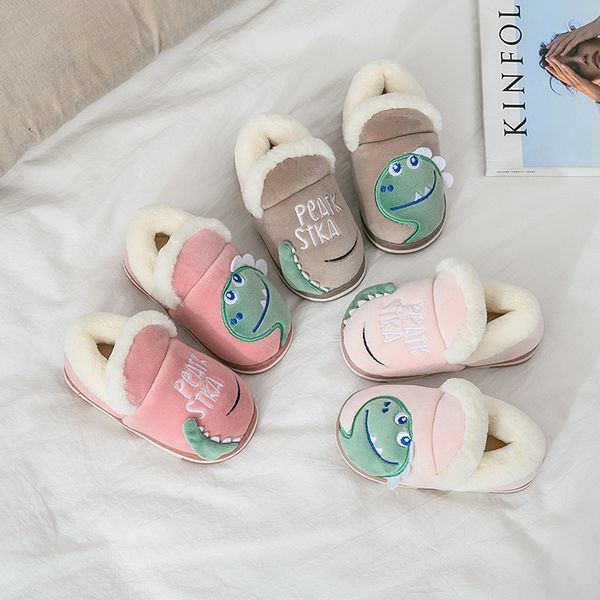 childrens slippers autumn and winter 2021 new thick bottom non-slip cartoon cute dinosaur boys girls keep warm, Black;red
childrens slippers autumn and winter 2021 new thick bottom non-slip cartoon cute dinosaur boys girls keep warm, Black;red