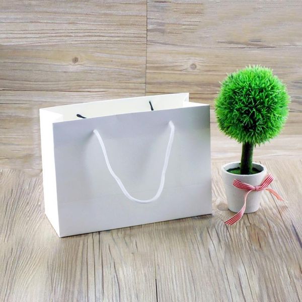 gift wrap 10pcs handbag diy handmade birthday bag with rope party supplies white cardboard cosmetics clothes shopping packaging
gift wrap 10pcs handbag diy handmade birthday bag with rope party supplies white cardboard cosmetics clothes shopping packaging