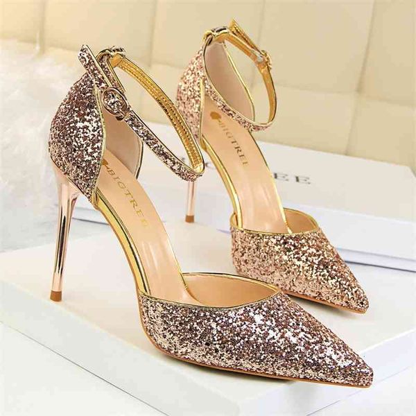 sandals european and american-style fine high heels shallow mouth pointed hollow sequined & club word with sandals, Black
sandals european and american-style fine high heels shallow mouth pointed hollow sequined & club word with sandals, Black