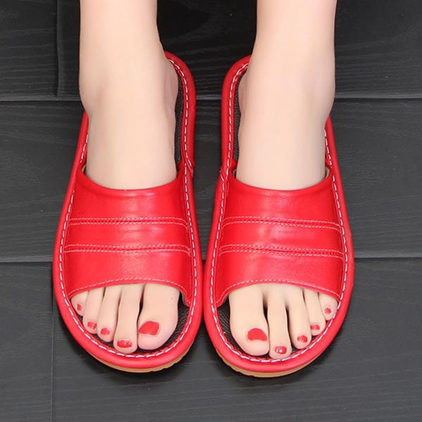 slippers 2021 arrival runway shoes men leather home flat round toe wear resitant fashion man house, Black
slippers 2021 arrival runway shoes men leather home flat round toe wear resitant fashion man house, Black