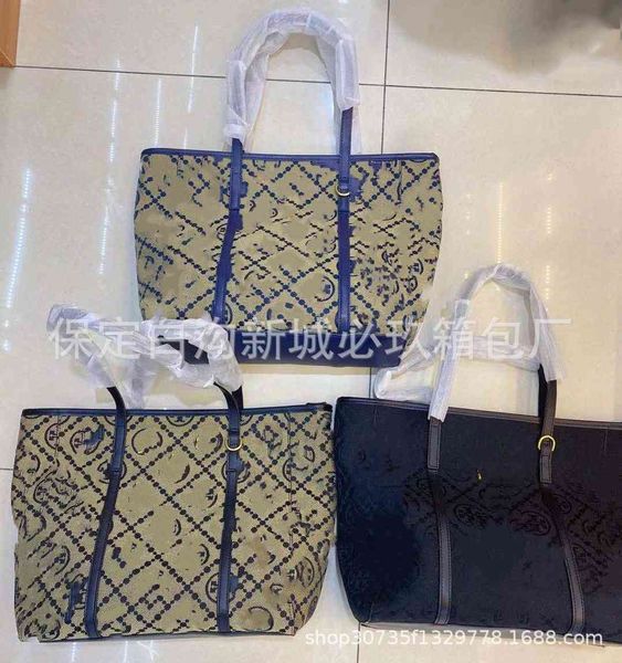 2021 new capacity tb tote bag tide brand canvas personalized jacquard hand leisure shoulder shopping bag
2021 new capacity tb tote bag tide brand canvas personalized jacquard hand leisure shoulder shopping bag