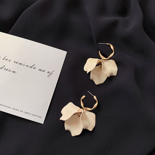 needle s925 silver earrings sweet flower earrings female korean version door matte temperament fresh super fairy, Golden
needle s925 silver earrings sweet flower earrings female korean version door matte temperament fresh super fairy, Golden
