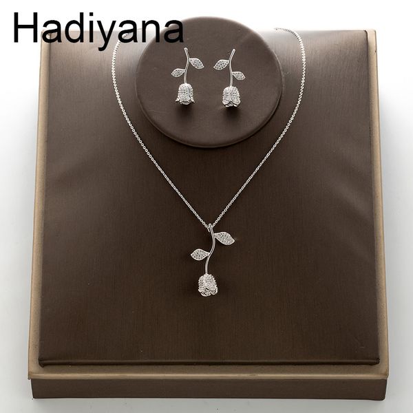 jewelry sets hadiyana new inlaid zircon pendant earrings set fashion rose for women party necklace clavicle chain gift tz5056, Black
jewelry sets hadiyana new inlaid zircon pendant earrings set fashion rose for women party necklace clavicle chain gift tz5056, Black