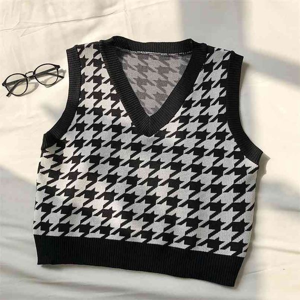 autumn houndstooth knit vest women's loose korean outdoor knitted waistcoat high street sleeveless oversized sweater 210508, Black;white
autumn houndstooth knit vest women's loose korean outdoor knitted waistcoat high street sleeveless oversized sweater 210508, Black;white