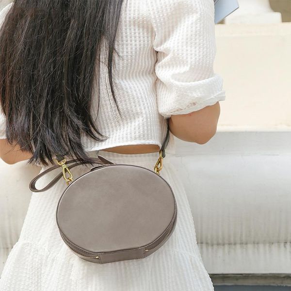 evening bags genuine leather women's layer cowhide round handbag retro messenger shoulder bag
evening bags genuine leather women's layer cowhide round handbag retro messenger shoulder bag