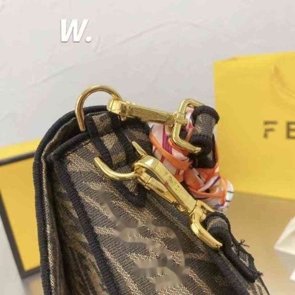 luxury handbag bags designer tote bag branded crossbody shoulder_bag fend women's french stick one shoulder messenger
luxury handbag bags designer tote bag branded crossbody shoulder_bag fend women's french stick one shoulder messenger