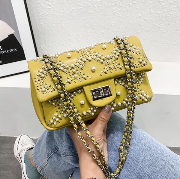 factory wholesale leather messenger bags sweet little fresh diamond chain bag street personality rivet handbags pearl beaded women fashion h, Black;red
factory wholesale leather messenger bags sweet little fresh diamond chain bag street personality rivet handbags pearl beaded women fashion h, Black;red