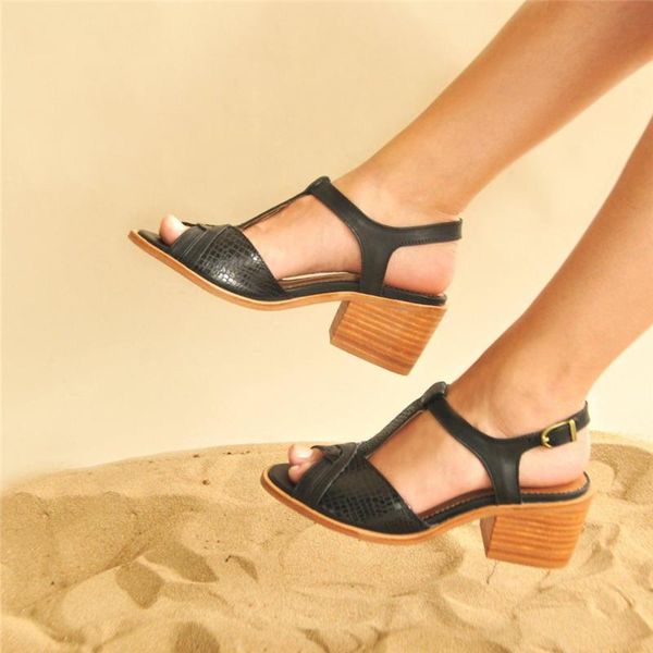 women summer beach mid heels sandals shoes woman vintage pu leather gladiator plus size sandalias mujer sapato feminino d1181, Black
women summer beach mid heels sandals shoes woman vintage pu leather gladiator plus size sandalias mujer sapato feminino d1181, Black