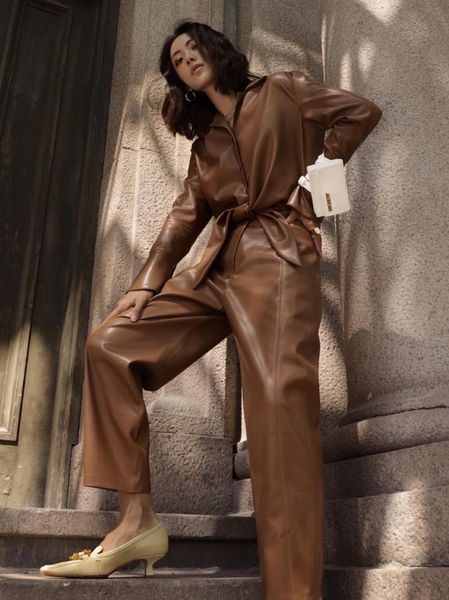 women's pants & capris rare soft vegan leather straight cropped with button side pockets fashion woman trousers 2021fw, Black;white
women's pants & capris rare soft vegan leather straight cropped with button side pockets fashion woman trousers 2021fw, Black;white