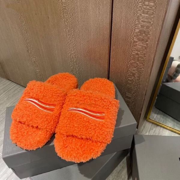 ladies new woolen sheepskin winter slipper fur one piece lamb wool warm and comfortable wear resistant rubber flat slippers 35-42 mkjjj0001, Black
ladies new woolen sheepskin winter slipper fur one piece lamb wool warm and comfortable wear resistant rubber flat slippers 35-42 mkjjj0001, Black