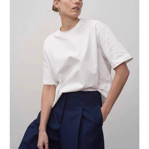women's t-shirt nordic loose women 2021 early spring round neck commuter fashion silhouette short-sleeved top, White
women's t-shirt nordic loose women 2021 early spring round neck commuter fashion silhouette short-sleeved top, White