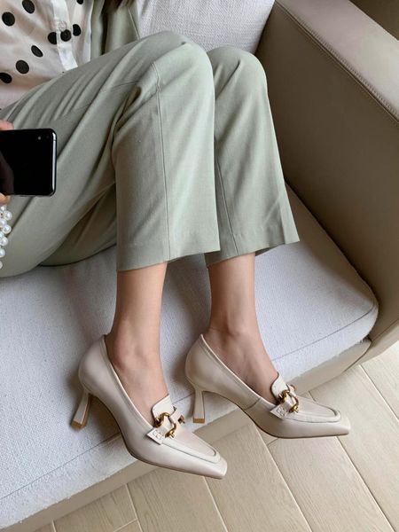 dress shoes 2021 spring and autumn small pointed toe stiletto high-heeled layer cowhide single, Black
dress shoes 2021 spring and autumn small pointed toe stiletto high-heeled layer cowhide single, Black