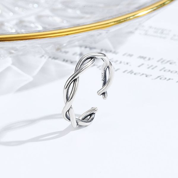delicate ring japan and south korea s925 silver fashion simple thai woven double rope winding for women
delicate ring japan and south korea s925 silver fashion simple thai woven double rope winding for women