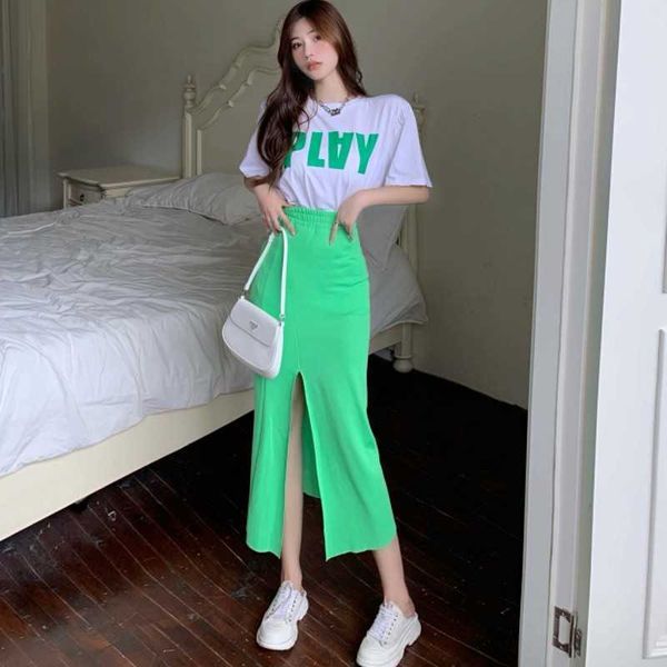summer fashion casual women letter printing loose short-sleeved t-shirt + side slit skirt 210531, White
summer fashion casual women letter printing loose short-sleeved t-shirt + side slit skirt 210531, White