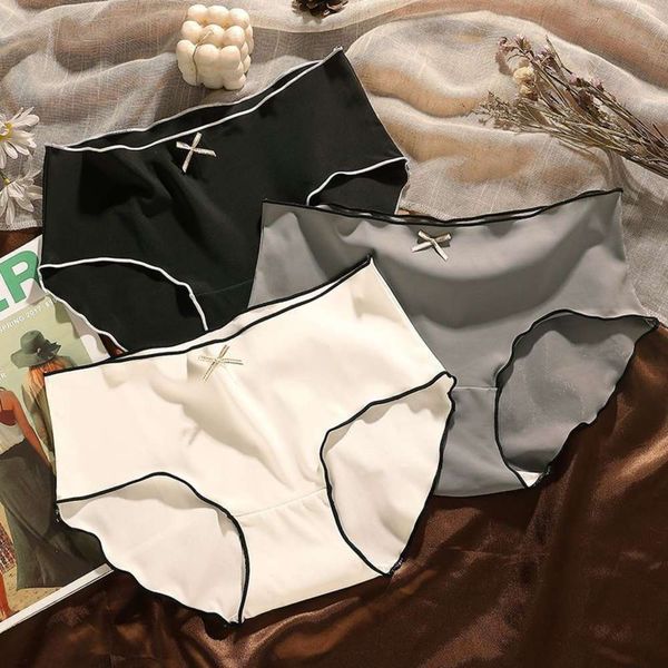 sweet girl's middle waist underwear zero sense light ice silk non tight skin friendly pure cotton crotch women's briefs, Black;white
sweet girl's middle waist underwear zero sense light ice silk non tight skin friendly pure cotton crotch women's briefs, Black;white