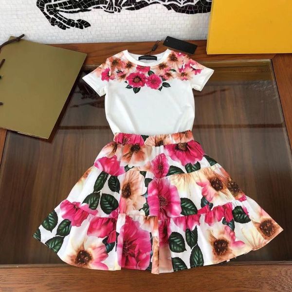 high-end children's clothing girls short-sleeved skirts 2021 summer foreign-style baby print skirt two-piece suit sets, White
high-end children's clothing girls short-sleeved skirts 2021 summer foreign-style baby print skirt two-piece suit sets, White