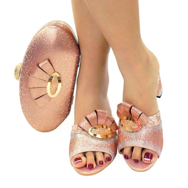 design nigerian est fashion 2021 african selling italian classic style elegant ladies shoes and bag in champagne color dress, Black
design nigerian est fashion 2021 african selling italian classic style elegant ladies shoes and bag in champagne color dress, Black