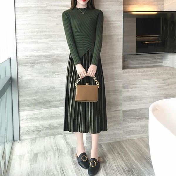 2021 new women autumn winter elegant slim 2 pieces set female long sleeve o-neck knitted sweate+pleated gold veet skirt suit n257serw, Black;gray
2021 new women autumn winter elegant slim 2 pieces set female long sleeve o-neck knitted sweate+pleated gold veet skirt suit n257serw, Black;gray