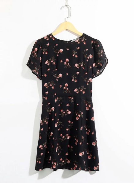 womens dress bohemian dresses summer women printed round neck split short sleeved a-line mini, Black;gray
womens dress bohemian dresses summer women printed round neck split short sleeved a-line mini, Black;gray