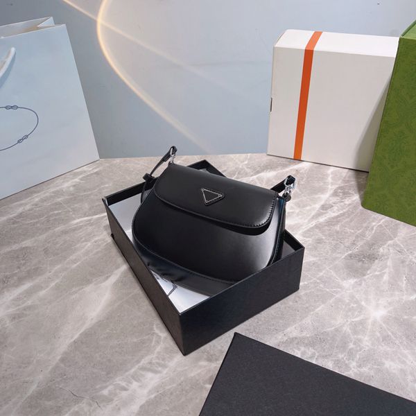 2021 brand designer shoulder bag women's fashion luxury underarm bags with box size 22.5cm
2021 brand designer shoulder bag women's fashion luxury underarm bags with box size 22.5cm