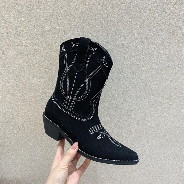 boots 2021 autumn female knight pointed women's ladies embroidery west cowboy retro fashion short, Black
boots 2021 autumn female knight pointed women's ladies embroidery west cowboy retro fashion short, Black