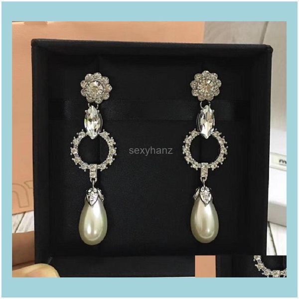 stud jewelry crystal pearl temperament irregar teardrop flower beautif ear clip earpins retro long earrings for woman girls drop delivery 20, Golden;silver
stud jewelry crystal pearl temperament irregar teardrop flower beautif ear clip earpins retro long earrings for woman girls drop delivery 20, Golden;silver