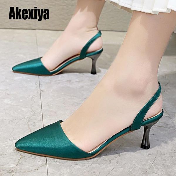 dress shoes pointed toe fine heel pumps women 2021 summer fashion buckle satin casual ladies s996, Black
dress shoes pointed toe fine heel pumps women 2021 summer fashion buckle satin casual ladies s996, Black