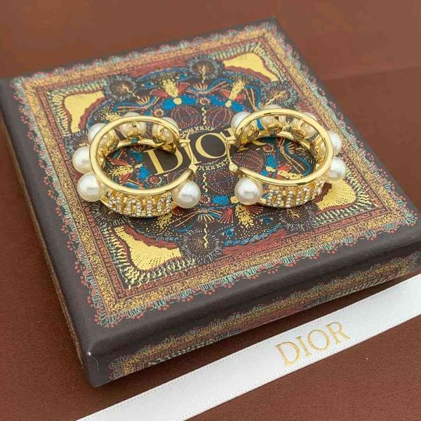 special offer 2021 luxury designer jewelry 21 new pearl earrings fashion 925 silver needle net red female french, Golden
special offer 2021 luxury designer jewelry 21 new pearl earrings fashion 925 silver needle net red female french, Golden