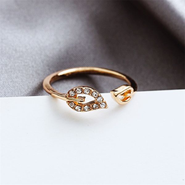love ring the personality party leadership commitment gift shining bright elements s for women lovers open 2021 wholesale, Slivery;golden
love ring the personality party leadership commitment gift shining bright elements s for women lovers open 2021 wholesale, Slivery;golden