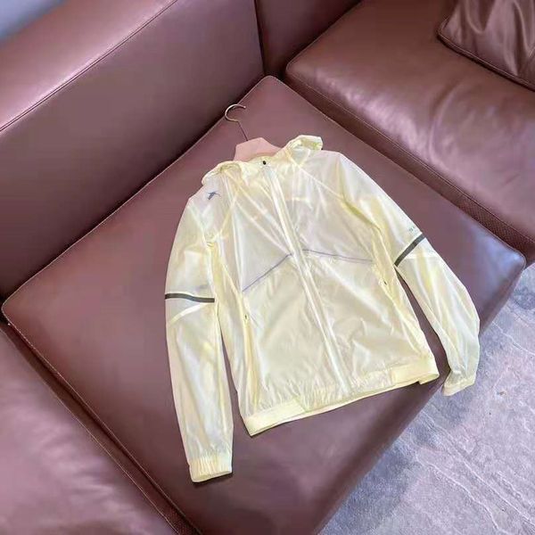 design clothing summer 2021 new women's skin sunscreen clothes leisure sports fashion 071705, Tan;black
design clothing summer 2021 new women's skin sunscreen clothes leisure sports fashion 071705, Tan;black