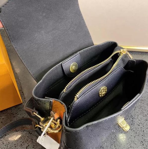 handbags totes crossbody bag ladies briefcases fashion leisure shoulder bags temperament genuine leather different styles shopping size 20 5
handbags totes crossbody bag ladies briefcases fashion leisure shoulder bags temperament genuine leather different styles shopping size 20 5