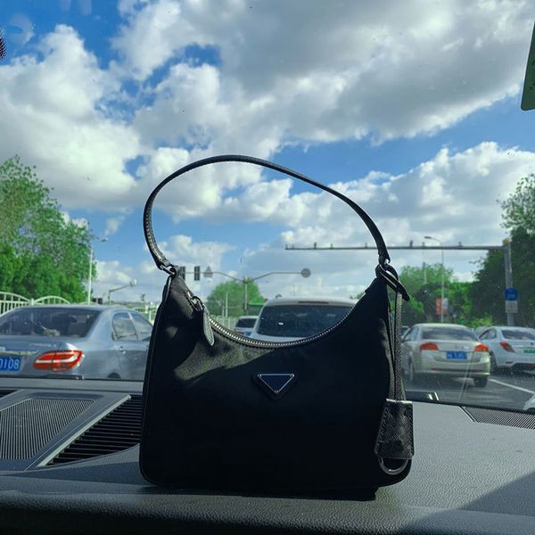 luxury handbags and storage 2021 new fashion one shoulder p family hobo armpit women's re edition 2005 nylon hand
luxury handbags and storage 2021 new fashion one shoulder p family hobo armpit women's re edition 2005 nylon hand