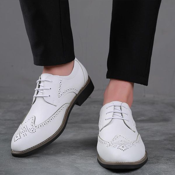 male formal dress shoes flat pointed toe england business all-match men leather for spring fashion, Black
male formal dress shoes flat pointed toe england business all-match men leather for spring fashion, Black