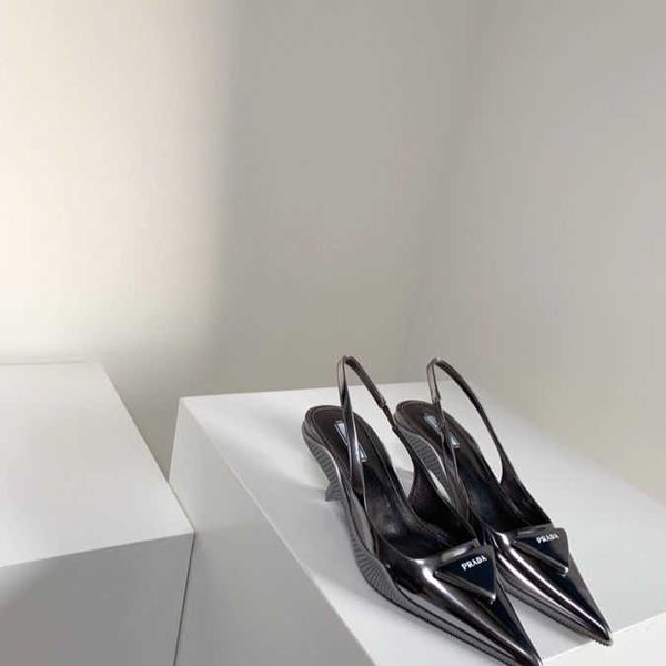 p 2021 spring and summer new triangle label pointed cat heel shoes back trip strap high heels fashion sandals women zlh, Black
p 2021 spring and summer new triangle label pointed cat heel shoes back trip strap high heels fashion sandals women zlh, Black