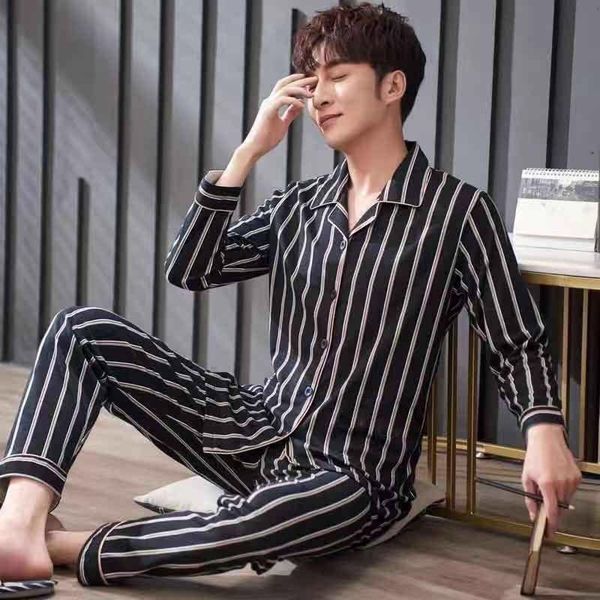 men's sleepwear pajamas spring and autumn cotton long sleeved set winter young large sleep home clothes, Black;brown
men's sleepwear pajamas spring and autumn cotton long sleeved set winter young large sleep home clothes, Black;brown