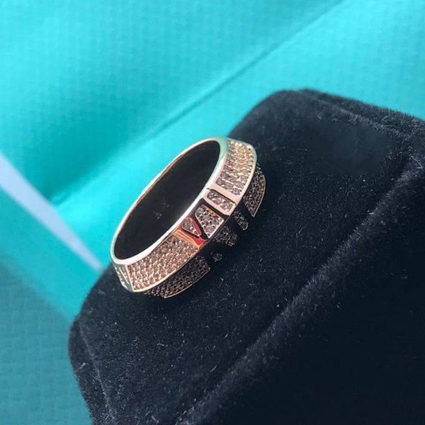 wedding rings 2021 tif 1:1 sparkling rose gold ring with stone roman numerals luxury jewelry classic trend brand gift couple, Slivery;golden
wedding rings 2021 tif 1:1 sparkling rose gold ring with stone roman numerals luxury jewelry classic trend brand gift couple, Slivery;golden