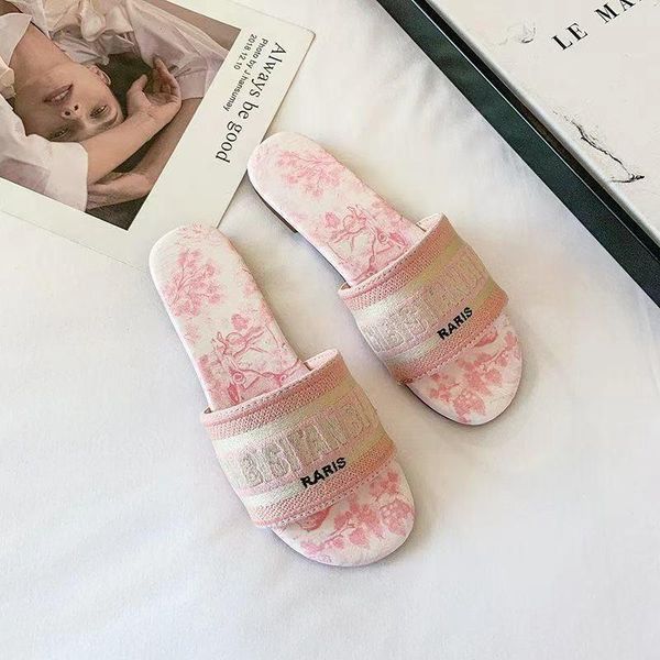 slippers design women's indoor high-quality letter button decoration flat beach shoes ladies sandals, Black
slippers design women's indoor high-quality letter button decoration flat beach shoes ladies sandals, Black