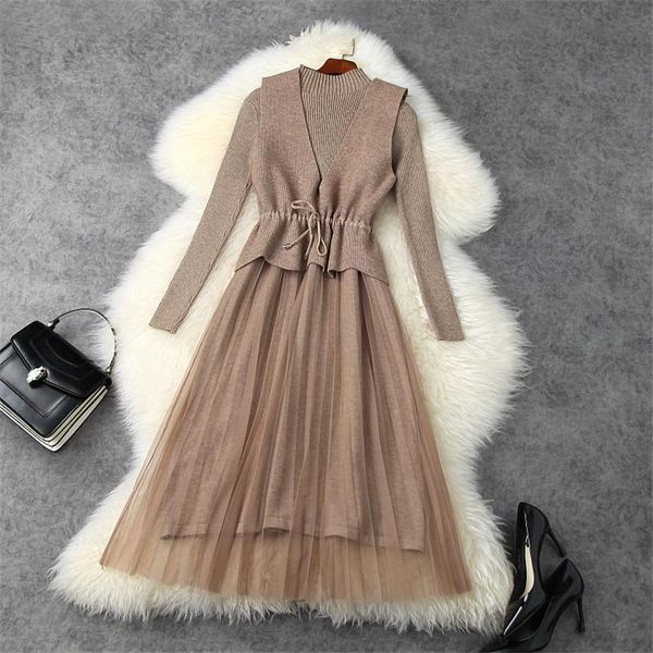 casual dresses europe fashion autumn winter clothes elegant long sleeve mesh patchwork midi knitted sweater women 2021 femme robe, Black;gray
casual dresses europe fashion autumn winter clothes elegant long sleeve mesh patchwork midi knitted sweater women 2021 femme robe, Black;gray