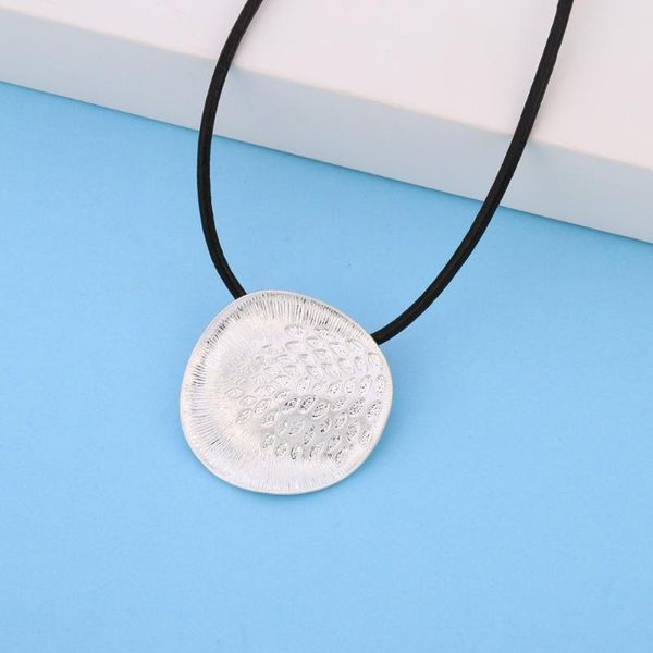 pendant necklaces shefly vintage round pendants necklace plated punk women minimalist choker & collares largos de moda wholesale, Silver
pendant necklaces shefly vintage round pendants necklace plated punk women minimalist choker & collares largos de moda wholesale, Silver