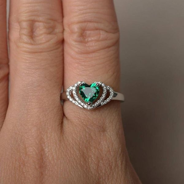 cluster rings fashion heart shaped green crystal stones eternity ring wedding for women jewellery silver ladies party a0710, Golden;silver
cluster rings fashion heart shaped green crystal stones eternity ring wedding for women jewellery silver ladies party a0710, Golden;silver